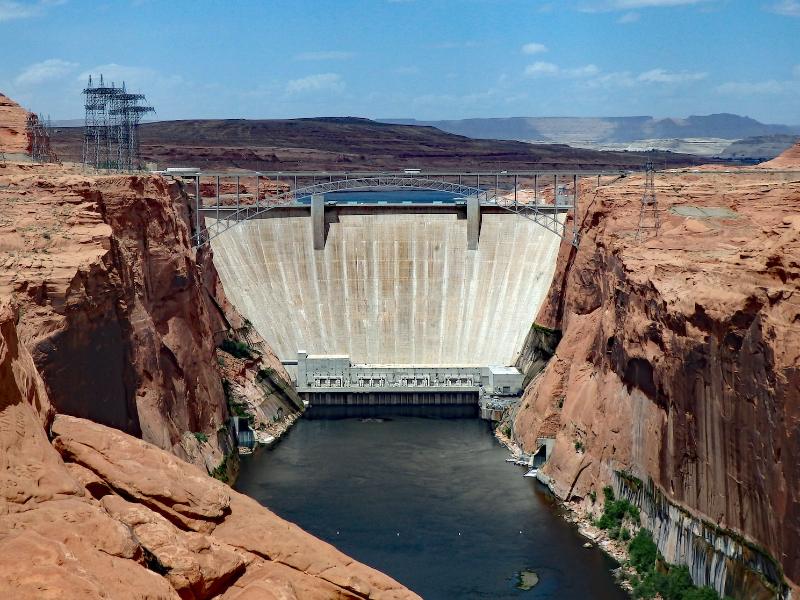 View of Glen Canyon Dam