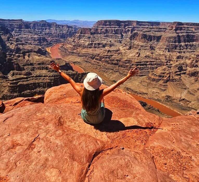 Girl posing at the Grand Canyon