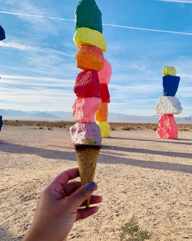 Thanks to @pegkeytsang for joining us and coming up with this fun photo in the desert! ⠀
⠀
⠀
Credit: @pegkeytsang