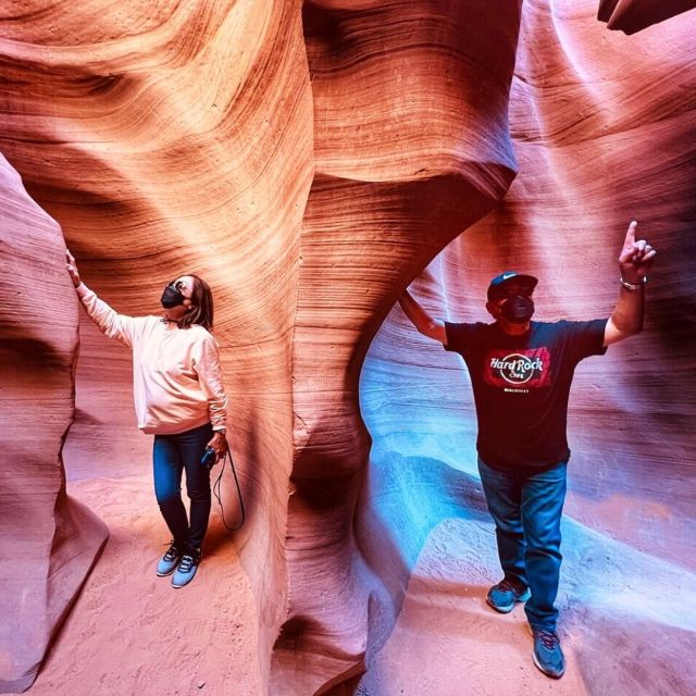 After a two-year absence, our Antelope Canyon One Day Tour from Las Vegas is back! Taking in Lower Antelope Canyon, Horseshoe Bend, and Lake Powell is an ambitious itinerary, but when you do it with us, we make it as smooth as possible. Our small group tour vans have plenty of leg and headroom with huge viewing windows for a comfortable and scenic ride through Nevada, Utah, and Arizona. All tickets and meals are included, including your Lower Antelope Canyon tickets and lunch from one of the top restaurants in the area. 

For many travelers, a trip to Las Vegas is the closest they will ever get to Antelope Canyon. We have made sure to create the perfect trip to get them there. 
.
.
.
.
#lowerantelopecanyon #kenstours #kenstourslowerantelope #antelopecanyon #antelopecanyonarizona #maxtourvegas #arizonatravel #visitpage #visitarizona